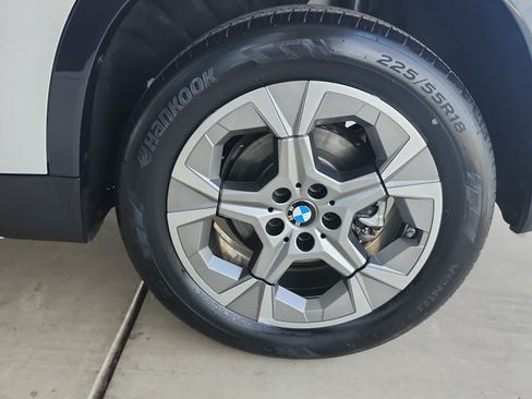 Used 2026 BMW X1 xDrive28i AWD/4WD image 10