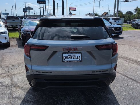 Used 2026 GMC Terrain Elevation w/ Elevation Premium Package FWD image 6