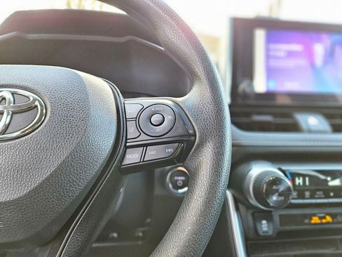 Used 2023 Toyota RAV4 AWD Hybrid image 24