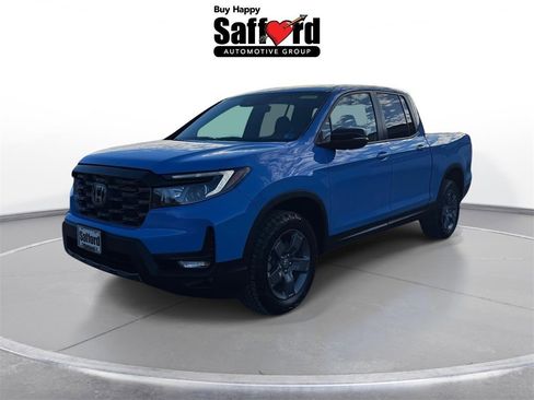Used 2025 Honda Ridgeline TrailSport image 1