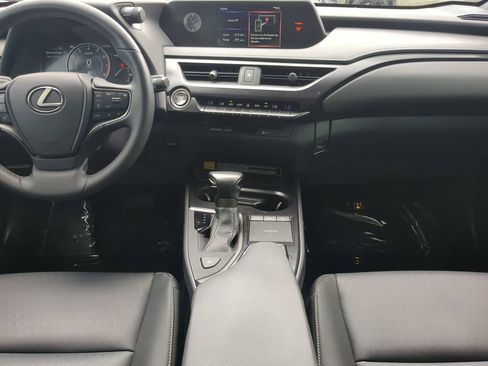Used 2022 Lexus UX 200 w/ Accessory Package (Z2) FWD image 15