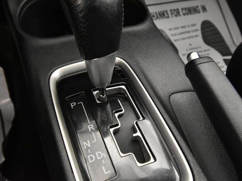 Used 2016 Mitsubishi Outlander ES image 20