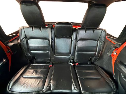 Used 2018 Jeep Wrangler Unlimited Sahara w/ Dual Top Group image 14