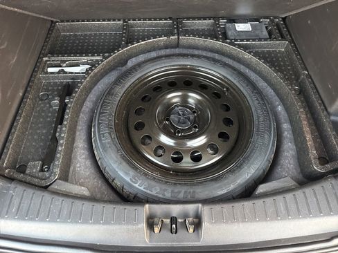 Used 2018 Ford Escape SEL image 15