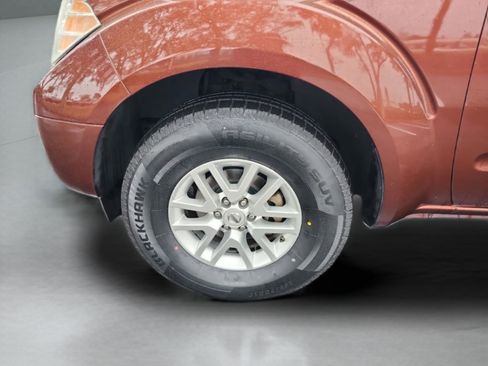 Used 2016 Nissan Frontier SV w/ Moonroof Package image 25