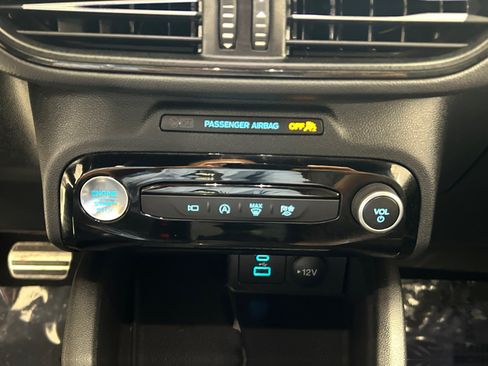 Certified 2023 Ford Escape ST-Line Select w/ Tech Pack #2 AWD/4WD image 16