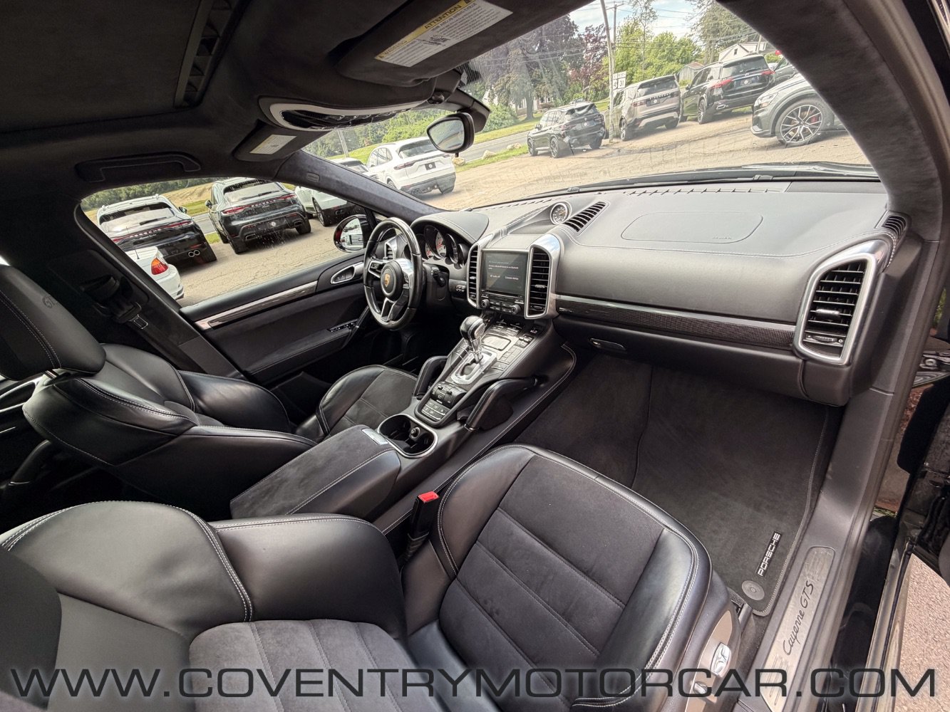 Used 2017 Porsche Cayenne GTS AWD/4WD image 30