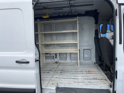 Used 2019 Ford Transit 250 148 Medium Roof image 17
