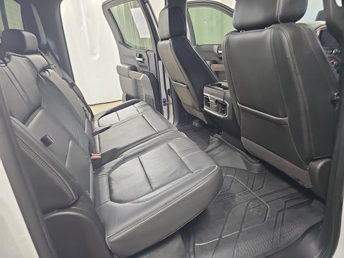 Certified 2020 Chevrolet Silverado 1500 High Country w/ Technology Package AWD/4WD image 14