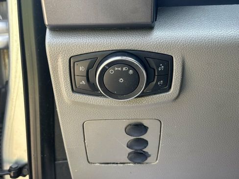Used 2016 Ford F150 XLT AWD/4WD image 31