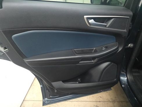 Used 2022 Ford Edge SEL w/ Sport Appearance Package image 13