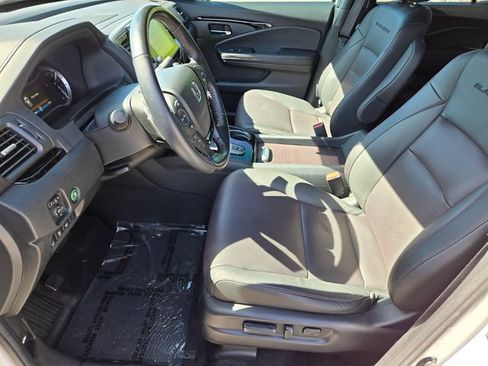 Certified 2023 Honda Ridgeline Black Edition image 14