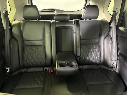 Used 2025 Nissan Rogue Platinum w/ Platinum Premium Package FWD image 20