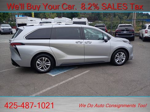 Used 2023 Toyota Sienna Limited AWD/4WD image 5