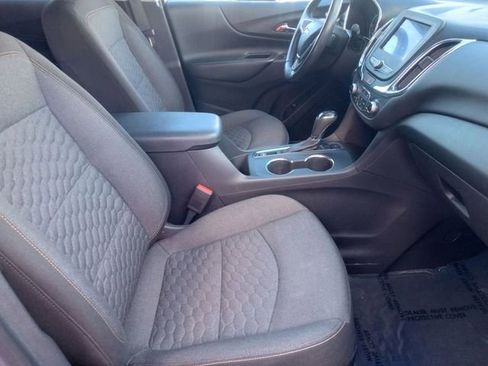 Used 2021 Chevrolet Equinox LT image 27