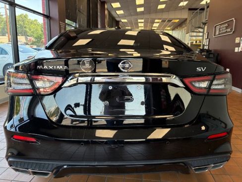 Used 2021 Nissan Maxima 3.5 SV w/ Floor Mat Group FWD image 11