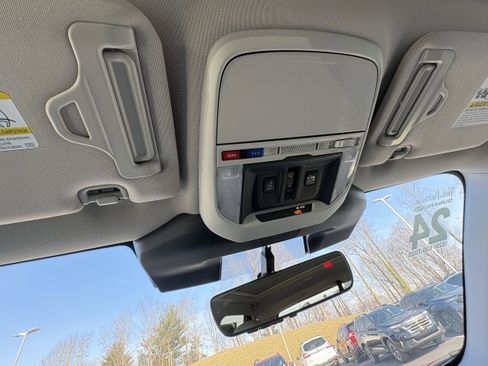 Certified 2024 Subaru Forester Limited w/ Convenience Package image 24