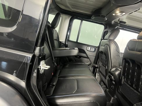Certified 2022 Jeep Wrangler Unlimited Rubicon 4xe image 29
