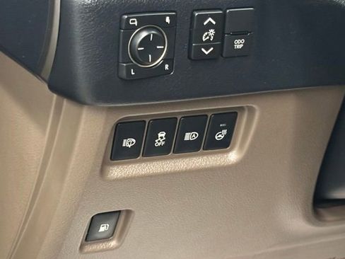 Used 2023 Lexus GX 460 Premium w/ Premium Package AWD/4WD image 19