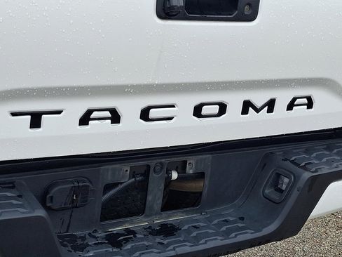 Used 2022 Toyota Tacoma image 30