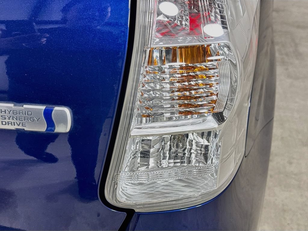Used 2013 Toyota Prius V Five FWD image 29
