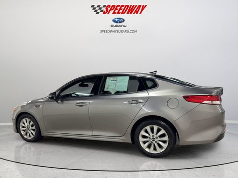 Used 2018 Kia Optima EX w/ Premium Package image 6