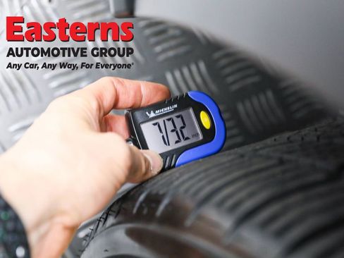 Used 2021 Toyota C-HR XLE image 28