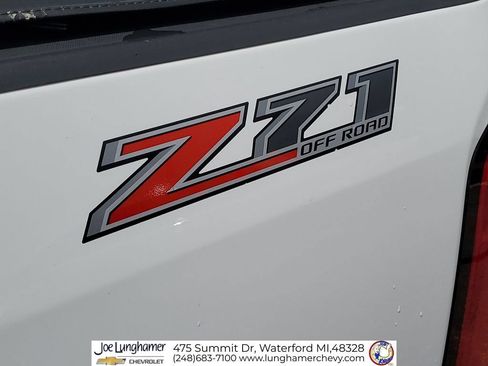 Used 2018 Chevrolet Colorado Z71 AWD/4WD image 30