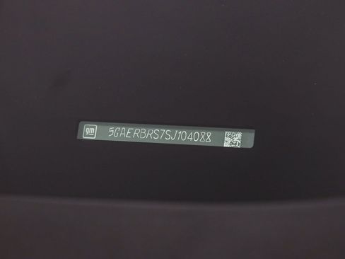 Used 2025 Buick Enclave Sport Touring w/ Power Package image 28