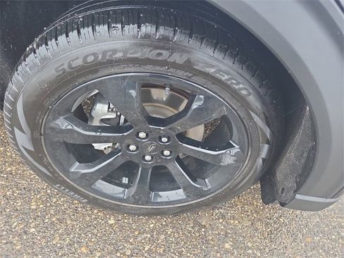 Certified 2023 Ford Explorer ST-Line w/ Class IV Trailer Tow Package image 16