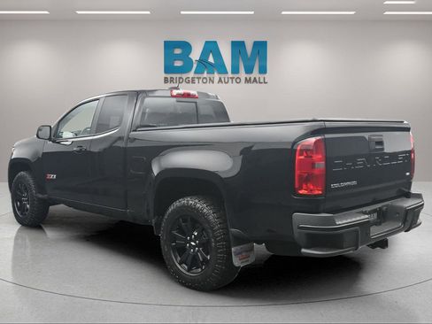 Used 2021 Chevrolet Colorado Z71 w/ Z71 Midnight Edition AWD/4WD image 5