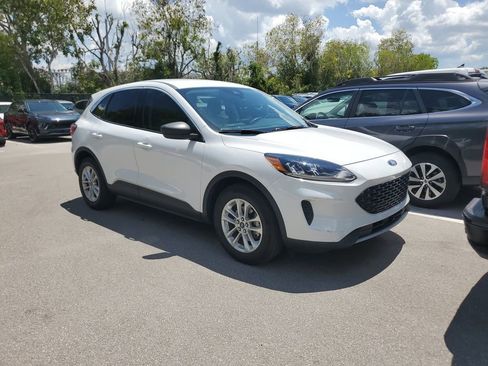 Used 2022 Ford Escape SE w/ Convenience Package FWD image 2