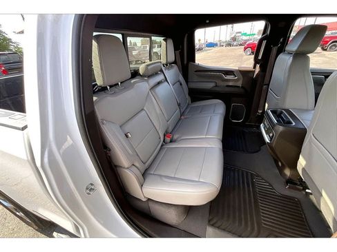 Used 2023 GMC Sierra 1500 SLT w/ SLT Premium Plus Package AWD/4WD image 28