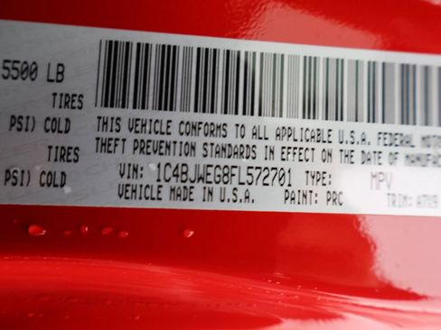 Used 2015 Jeep Wrangler Unlimited Sahara w/ Connectivity Group AWD/4WD image 13