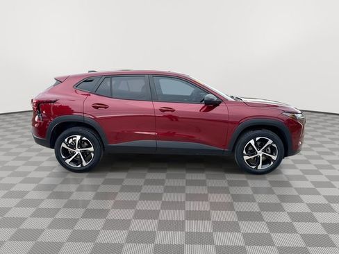 Certified 2024 Chevrolet Trax RS FWD image 10