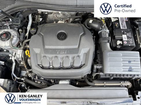 Certified 2023 Volkswagen Tiguan SE R-Line FWD image 9