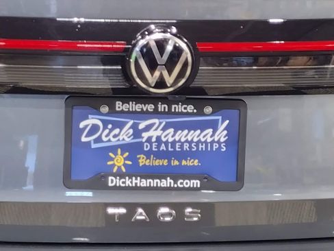 New 2025 Volkswagen Taos SE image 17