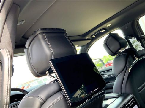 New 2026 Jeep Grand Wagoneer Summit AWD/4WD image 16