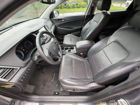 Used 2016 Hyundai Tucson Limited w/ Option Group 03 image 10