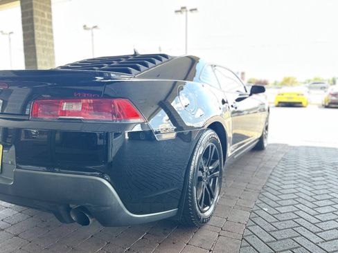 Used 2015 Chevrolet Camaro LT RWD image 14