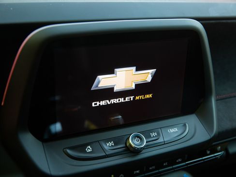 Used 2017 Chevrolet Camaro ZL1 RWD image 30