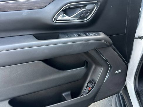 Used 2024 Chevrolet Tahoe LT w/ LT Signature Package RWD image 9