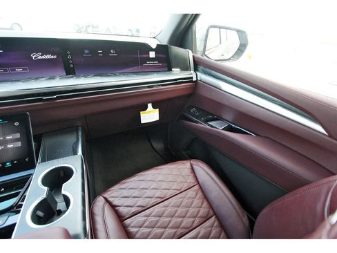 New 2026 Cadillac Escalade ESV Sport image 10