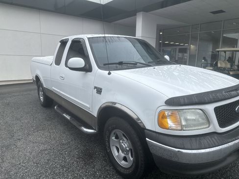 Used 2002 Ford F150 XLT image 8