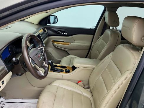 Used 2017 GMC Acadia Denali w/ Technology Package FWD image 18