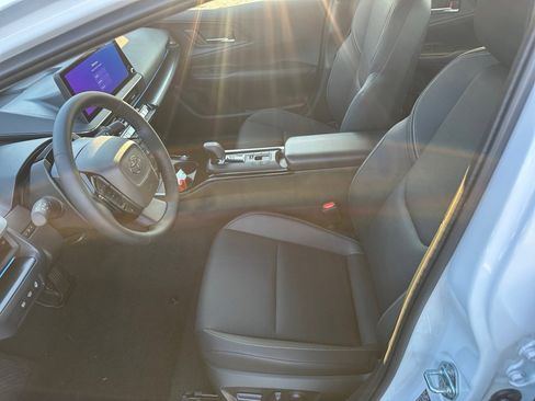 Certified 2026 Toyota Prius Nightshade image 34