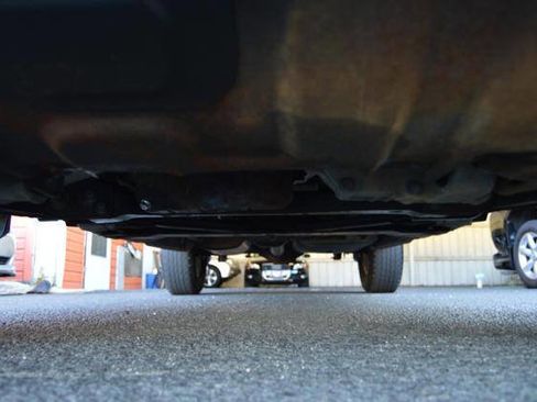 Used 2008 Nissan Frontier SE w/ SE Value Truck Pkg image 60