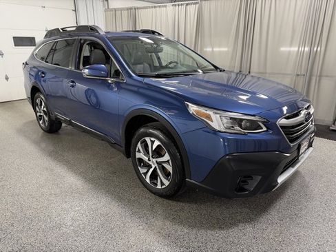 Used 2021 Subaru Outback Limited image 3