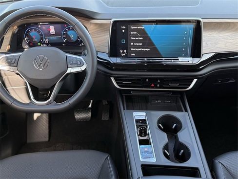 New 2026 Volkswagen Atlas SE image 10