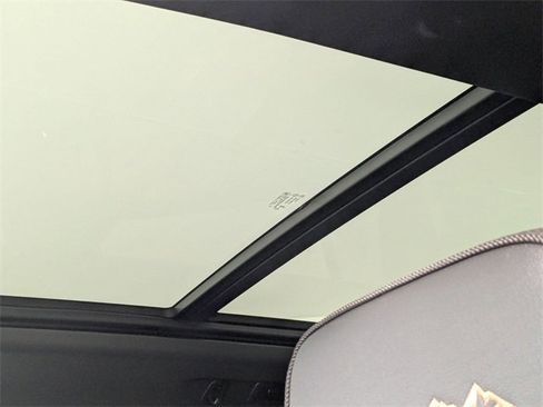 Used 2025 Chevrolet Tahoe High Country w/ Sun And Tow Package image 13